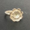 Fiore double flower ring Peridot gemstone