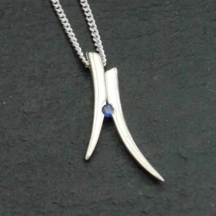 Stiletto polished pendant Sapphire gemstone